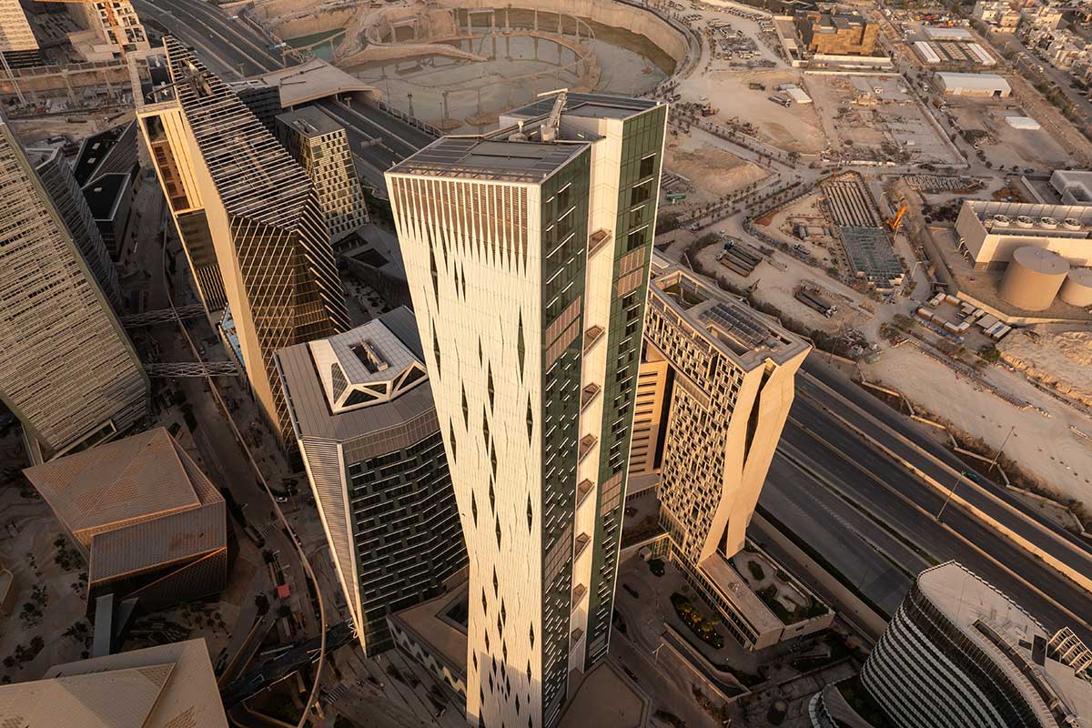 Saudi cabinet approves law on property ownership by non-citizens