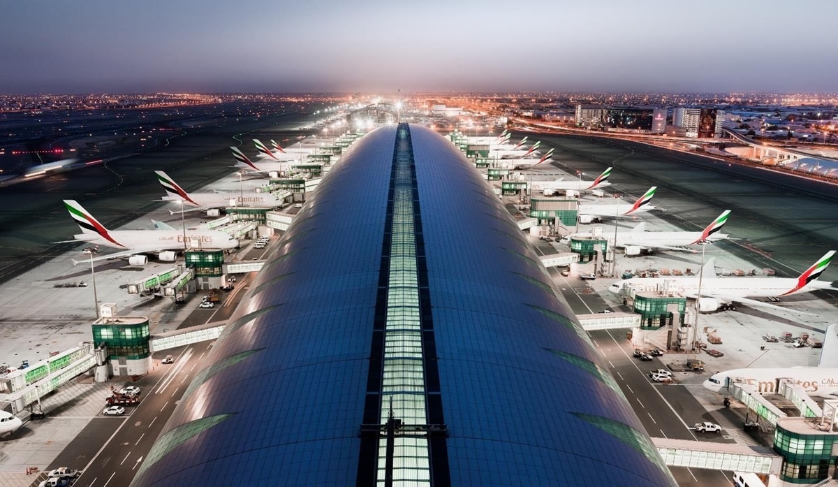 UAE airports handled over 1bn passengers and 6.4m flights in 10 years