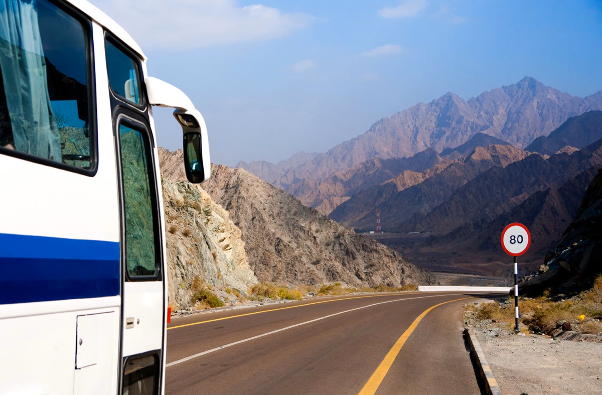 Dubai announces new rules to boost tourist transport