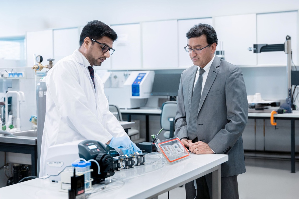UAE University wins US patent for CO2 battery that turns emissions into clean energy